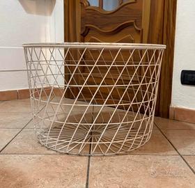 Tavolino rotondo con vano contenitore
