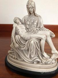 Statua Pietà in resina