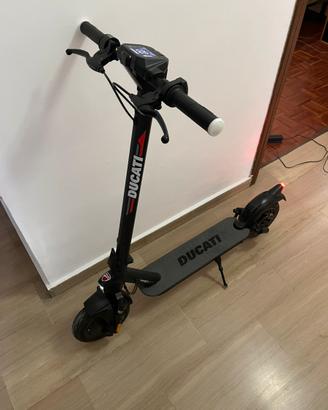 Monopattino elettrico Ducati Pro-II Evo