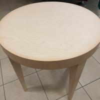 Tavolino in legno massiccio