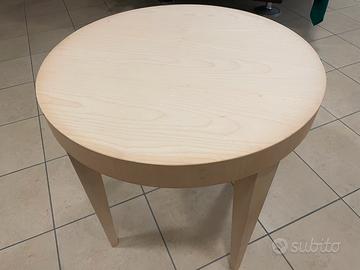 Tavolino in legno massiccio