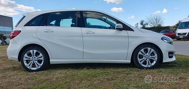 MERCEDES B200 CDI