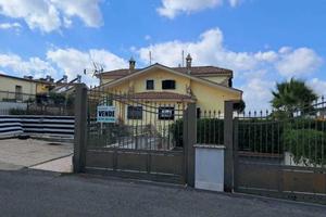 Villa a schiera a Guidonia Montecelio