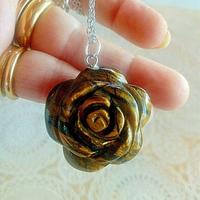 Collana argento 925 e rosa in occhio di tigre