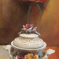 zuppiera con coperchio decorata