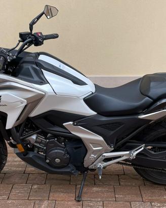 Honda NC 750X (2021) - Unico Proprietario - 8800km
