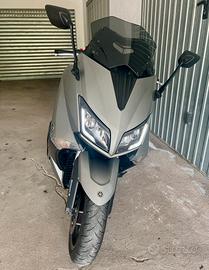 Yamaha T Max 530 LED Keyless