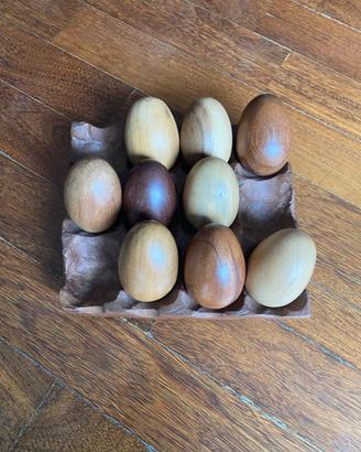 portauova in legno africano vintage