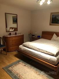 Camera da letto moderna completa