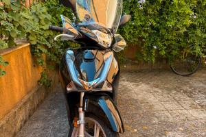 HONDA SH 125AD