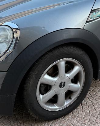 Cerchi MINI One 15" incluse  gomme all season 2024
