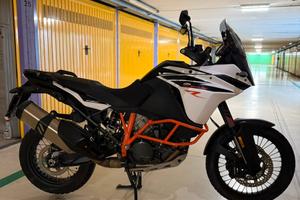 KTM 1090 Adventure R