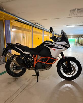 KTM 1090 Adventure R