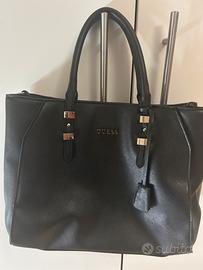 Borsa Tote Guess Nera