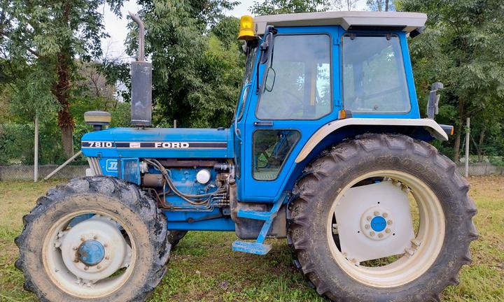 Trattore Ford 7810 - 100 CV - 4 RM