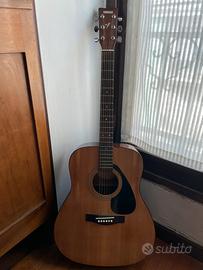 Chitarra acustica Yamaha