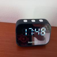 radio sveglia pantone blu