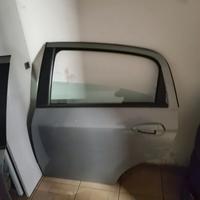 porte grande punto grigio cofano baule 