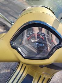 Vespa 300 GTS  