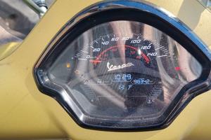 Vespa 300 GTS  