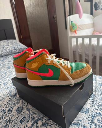 Air Jordan 1 Mid Se
