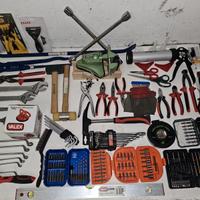 Utensili vari bricolage in blocco