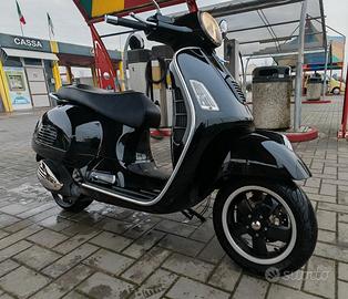 Vespa 300 GTS ie