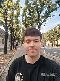 Giovane Perito Elettronico-Operatore CNC