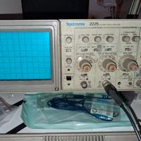 oscilloscopio tektronix 2225