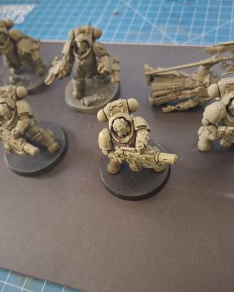 Lotto Space Marine Primaris primerati usati