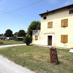 VILLA VICENTINA: RUSTICO CON TERRENO