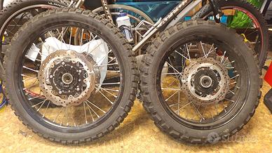 cerchi tènèrè 700