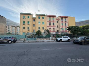 3 LOCALI A PALERMO