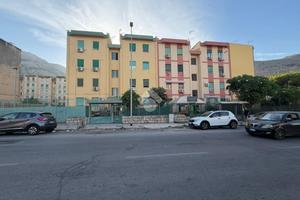 3 LOCALI A PALERMO