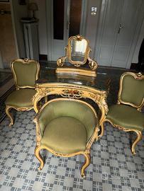 Set antico toilette con specchiera e sedie