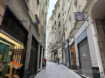 2 LOCALI A GENOVA