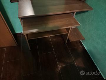 Scrivania porta computer pc