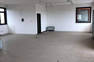 Immobile di 200 m² a Roncello