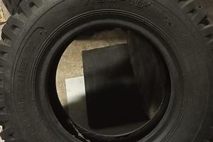 Pneomatici  ml 814 (7.50-16)