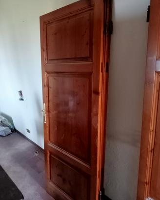 Porte in legno massello 