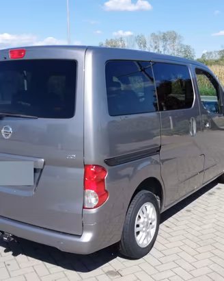 Nissan Evalia - Gancio Traino