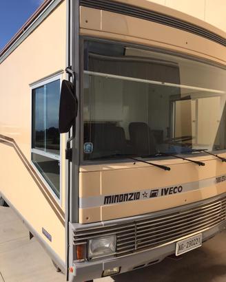 Autonegozio Minonzio