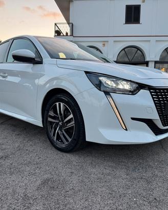 Peugeot 208 BlueHDi 100 Allure Navi Pack