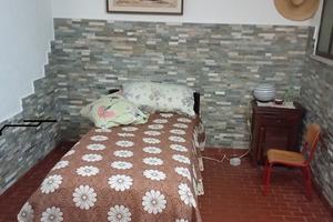 Vitto e alloggio a ragazza sudamericana