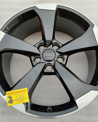 4 Cerchi In Lega NUOVI Da 19 Originali AUDI Rs3