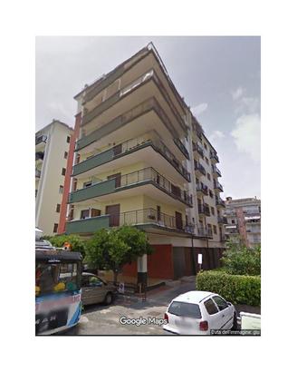 Box grande sul Lungomare Borghetto Santo Spirito