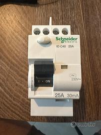 Differenziale Schneider 16 A