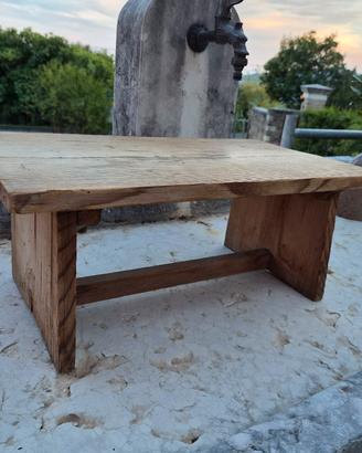 sgabello  in  legno  di  abete