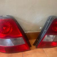 FANALE POSTERIORE KIA SORENTO 2005