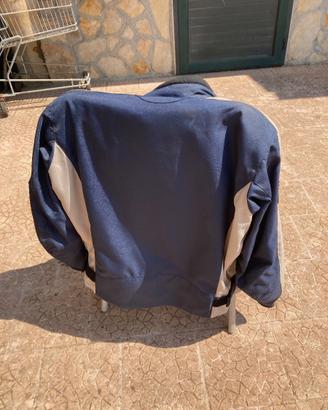 Giubbino motociclista e casco integrale